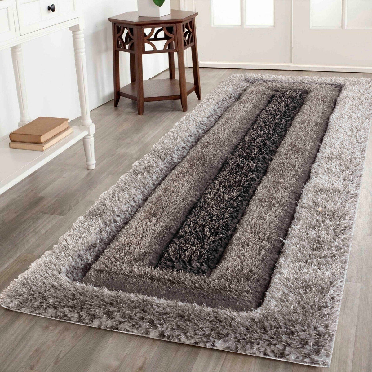 California Hand-Carved Shaggy Rug - Bordered