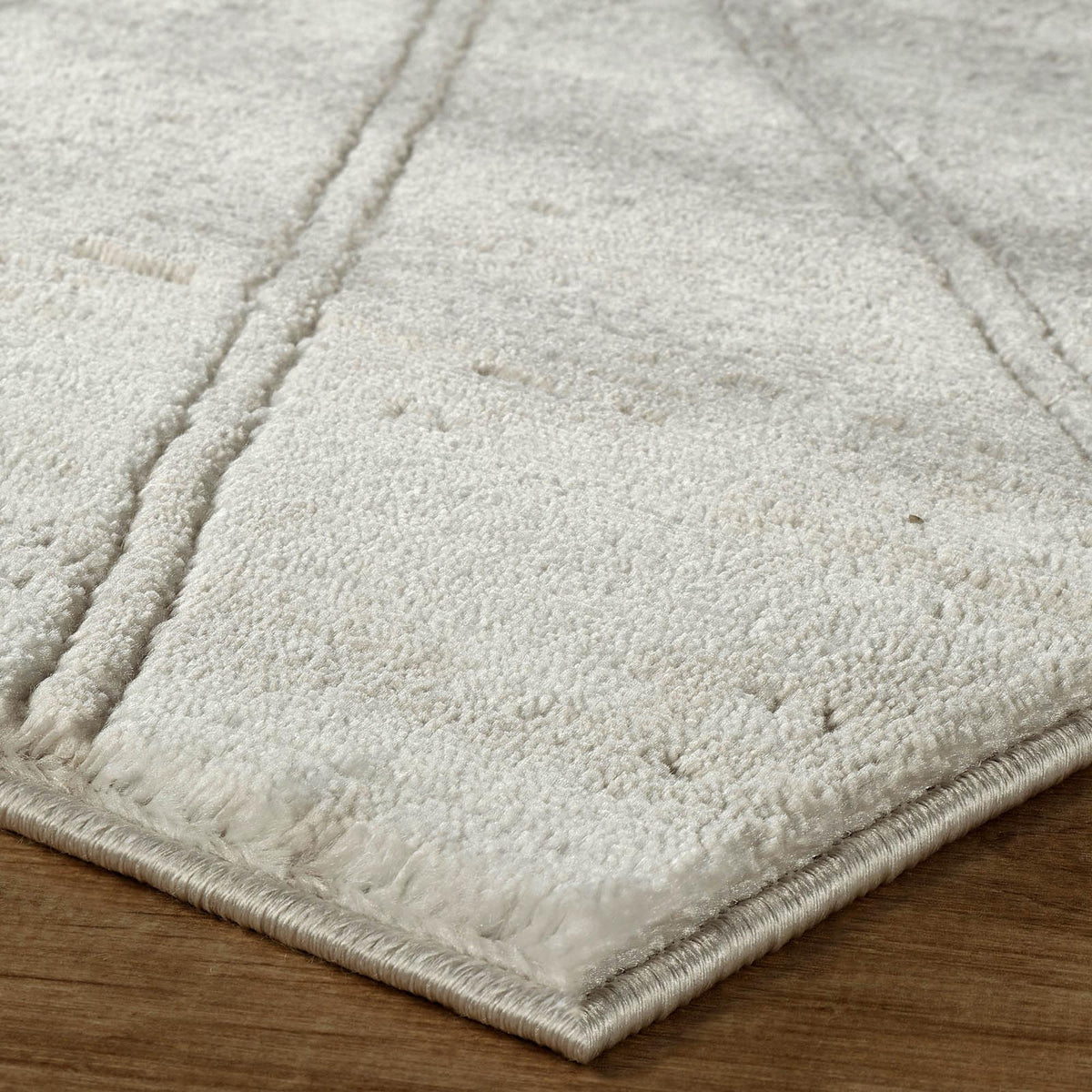 Novu Metallic Abstract Rug - Mirage