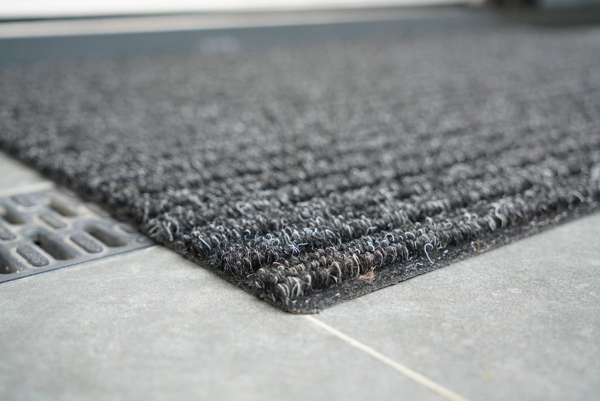 Trapper Classic Heavy-Duty Barrier Mat - Lines