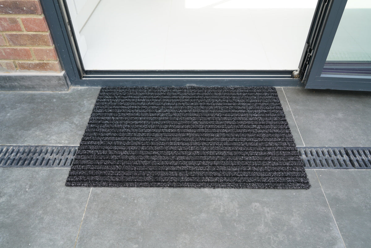 Trapper Classic Heavy-Duty Barrier Mat - Lines
