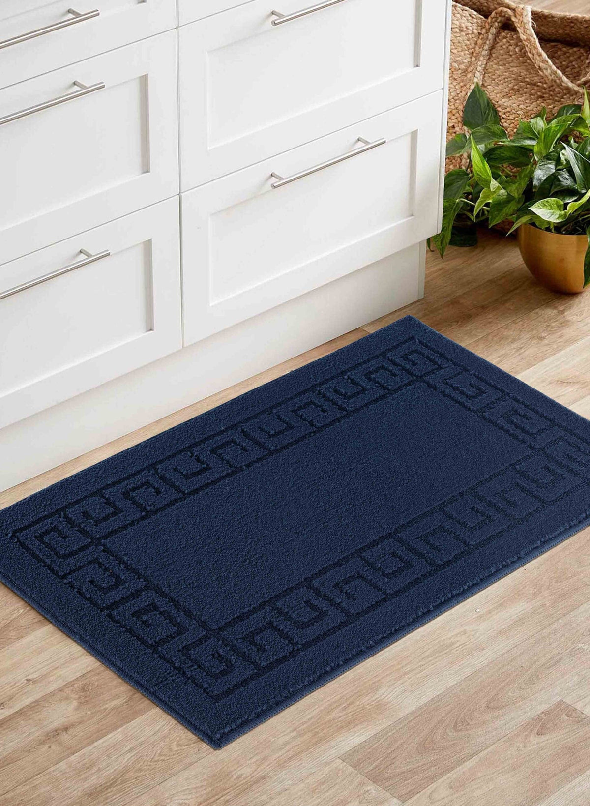 Ivy Minimalist Non-Slip Mat - Greek Key
