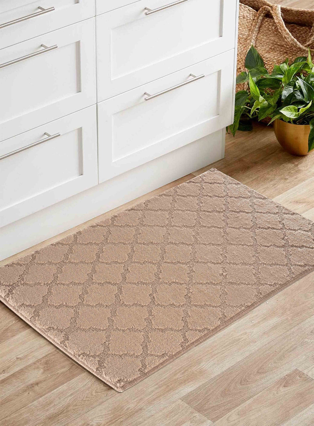 Ivy Minimalist Non-Slip Mat - Trellis