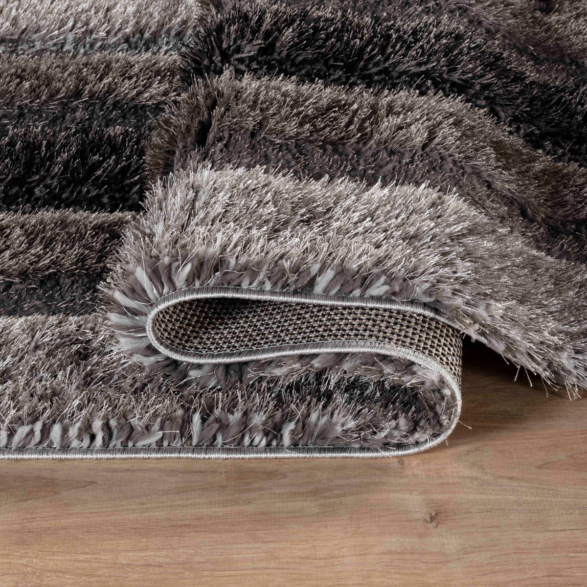 California Hand-Carved Shaggy Rug - Bordered