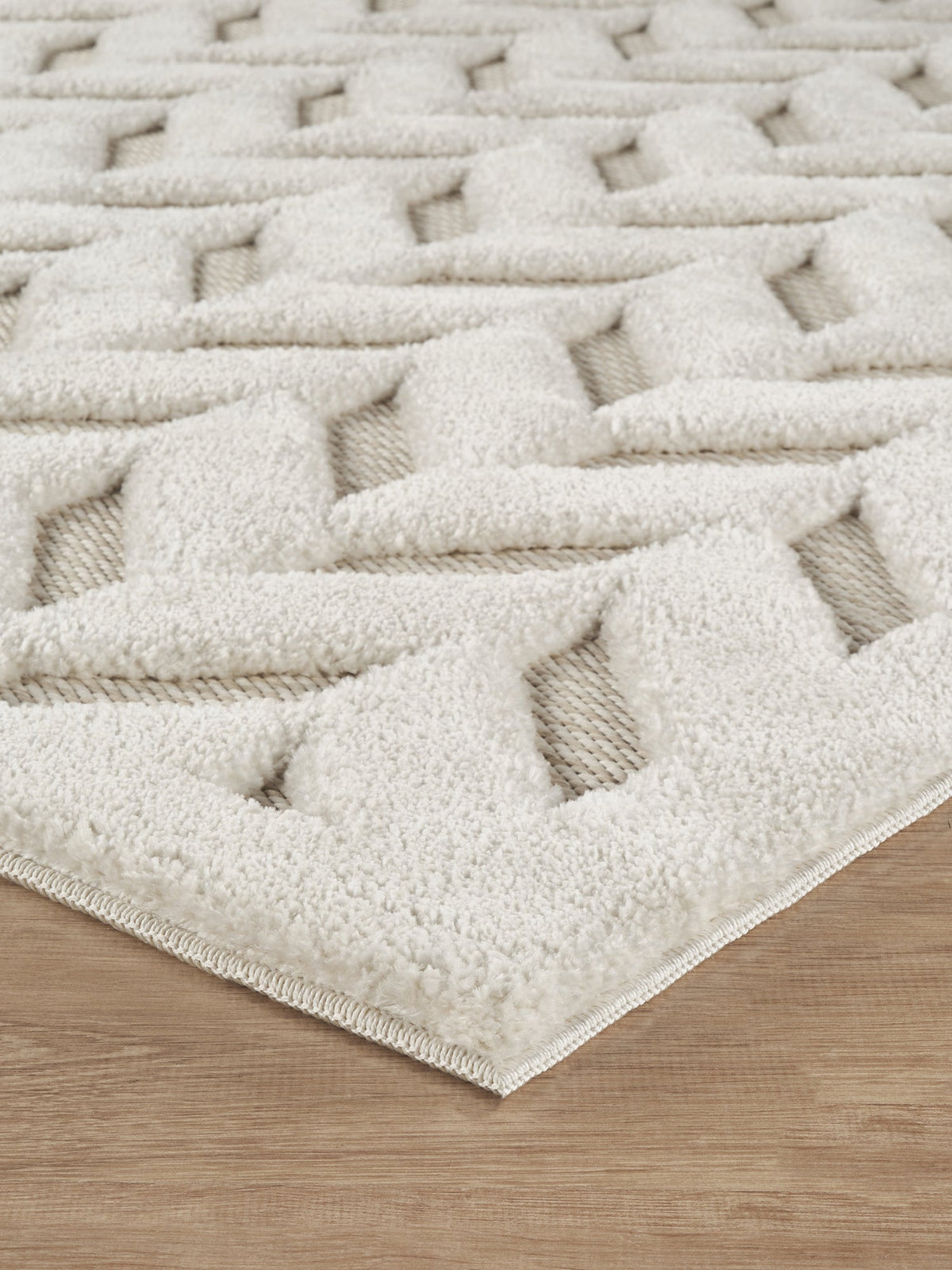 Freya Embossed Geometric Rug - Herringbone