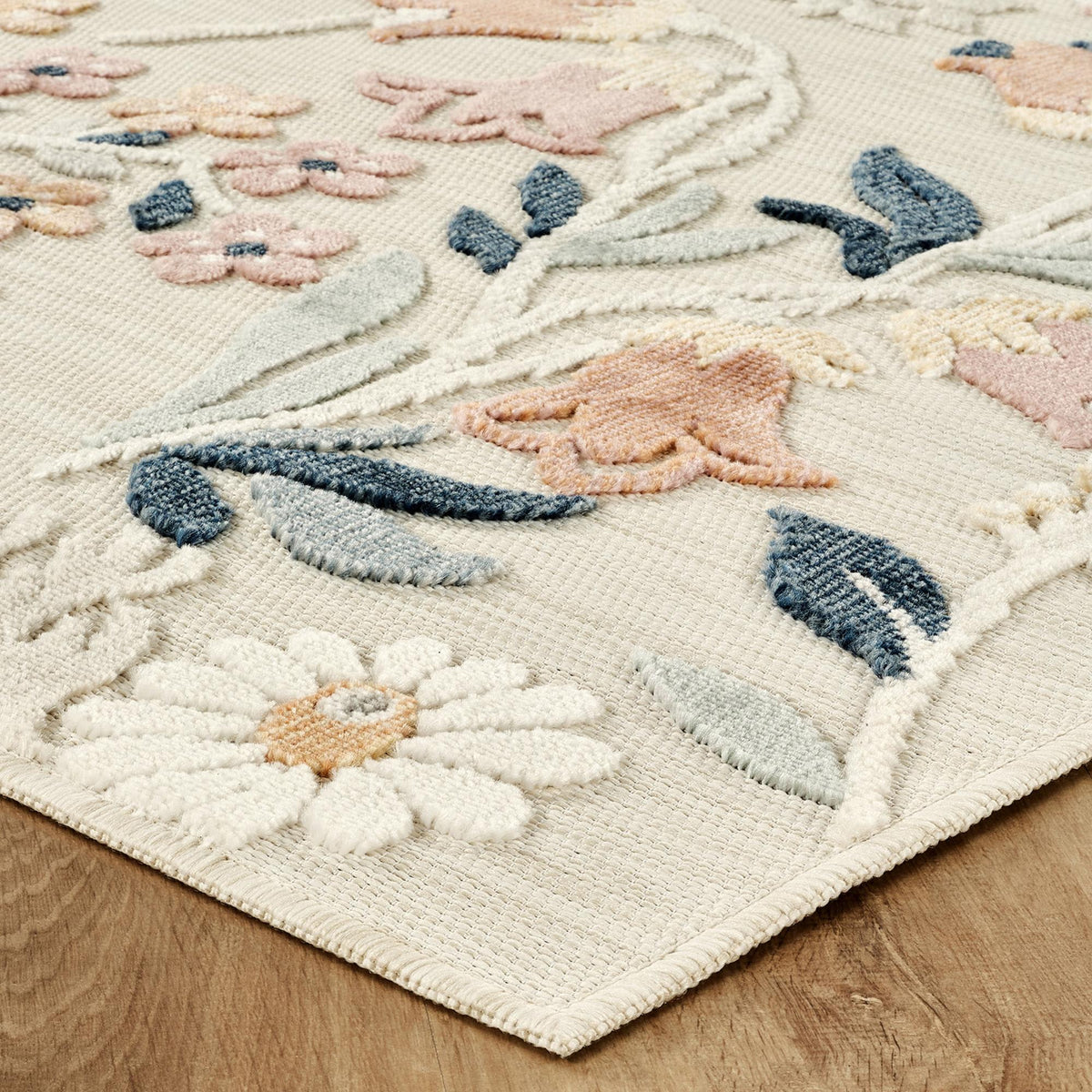 Gardenia Floral Rug - Daisy
