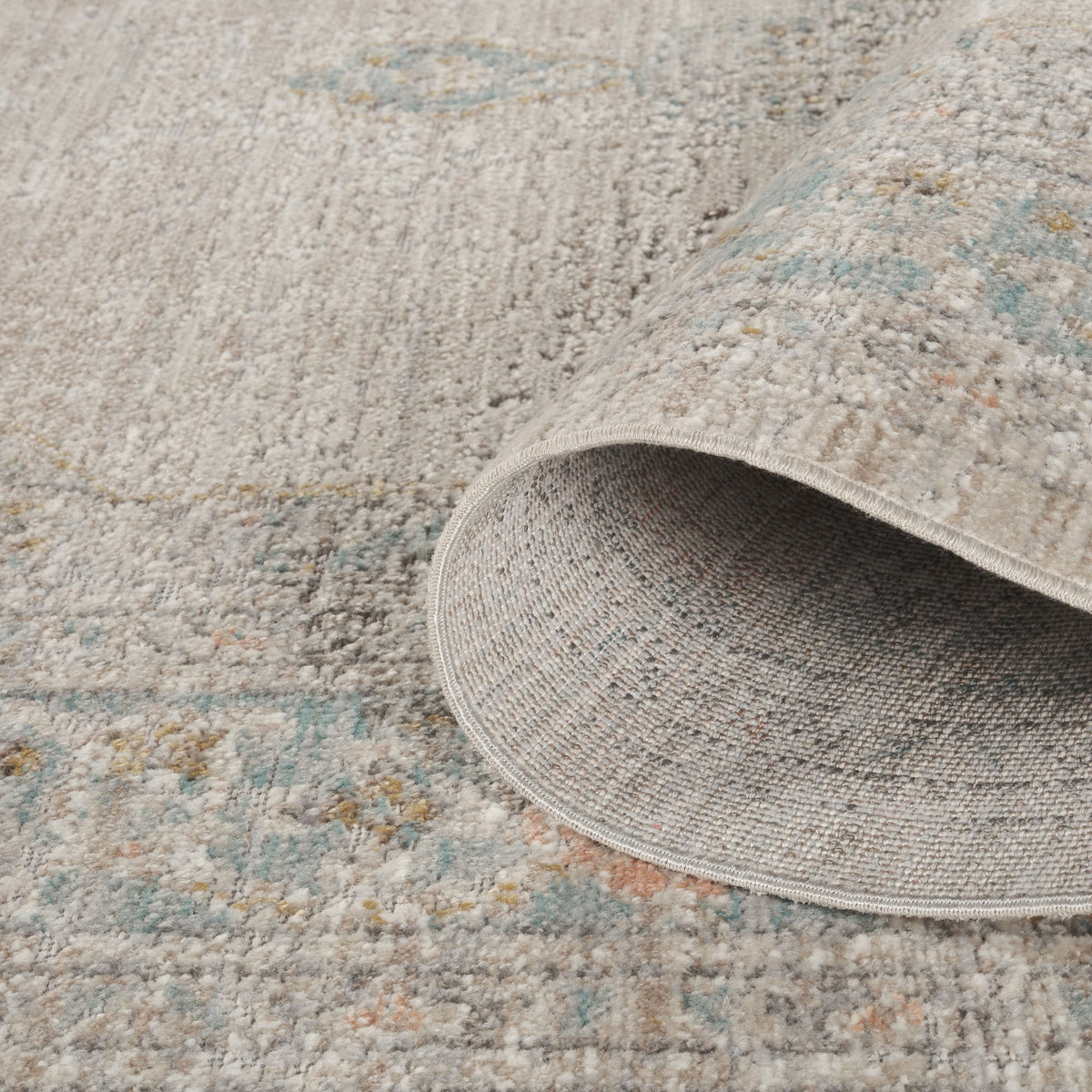 Maia Vintage Patterned Rug - Orchid