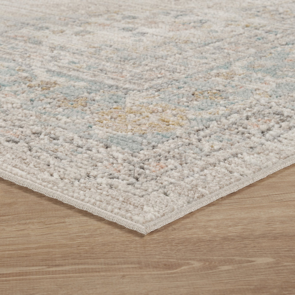 Maia Vintage Patterned Rug - Orchid
