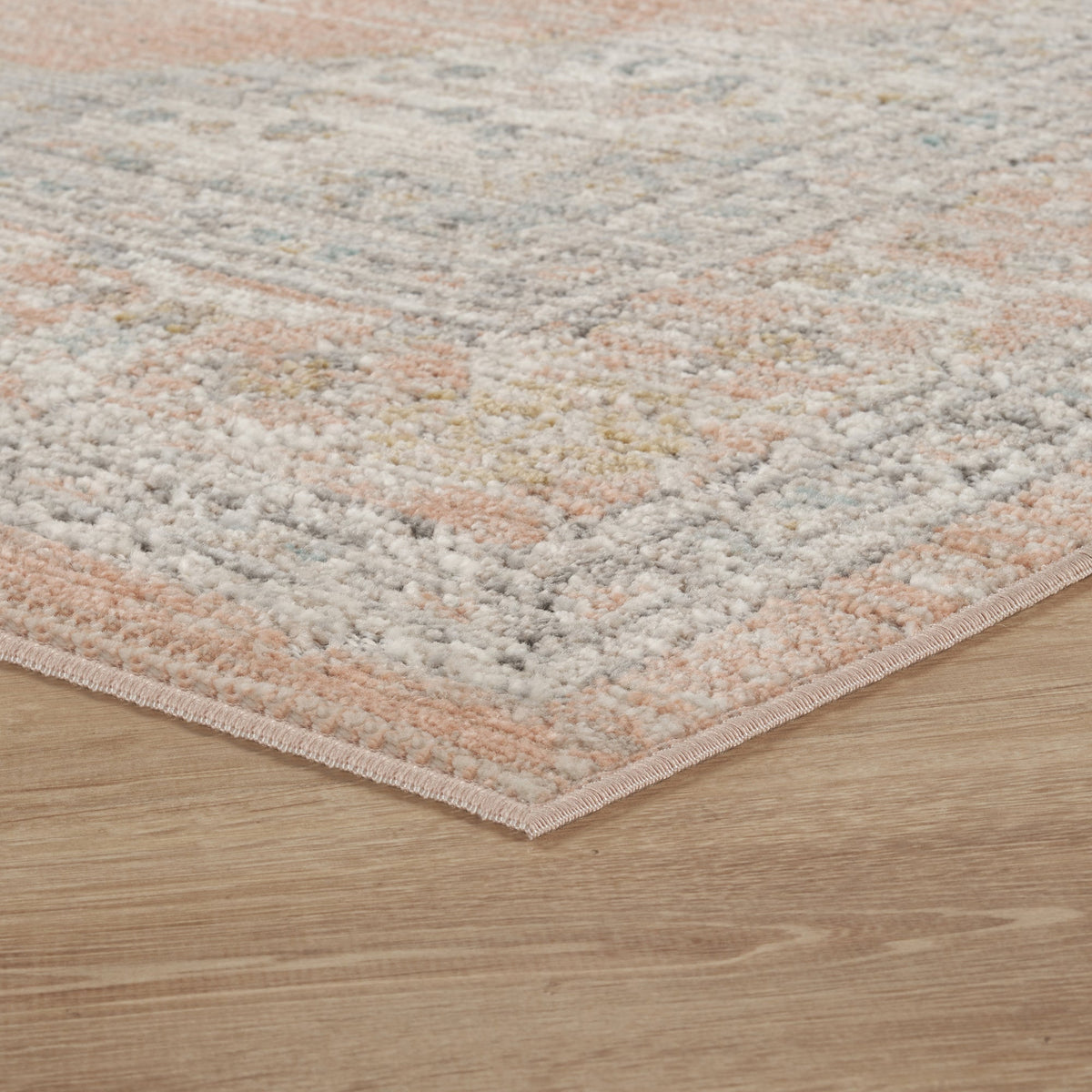 Maia Vintage Patterned Rug - Orchid
