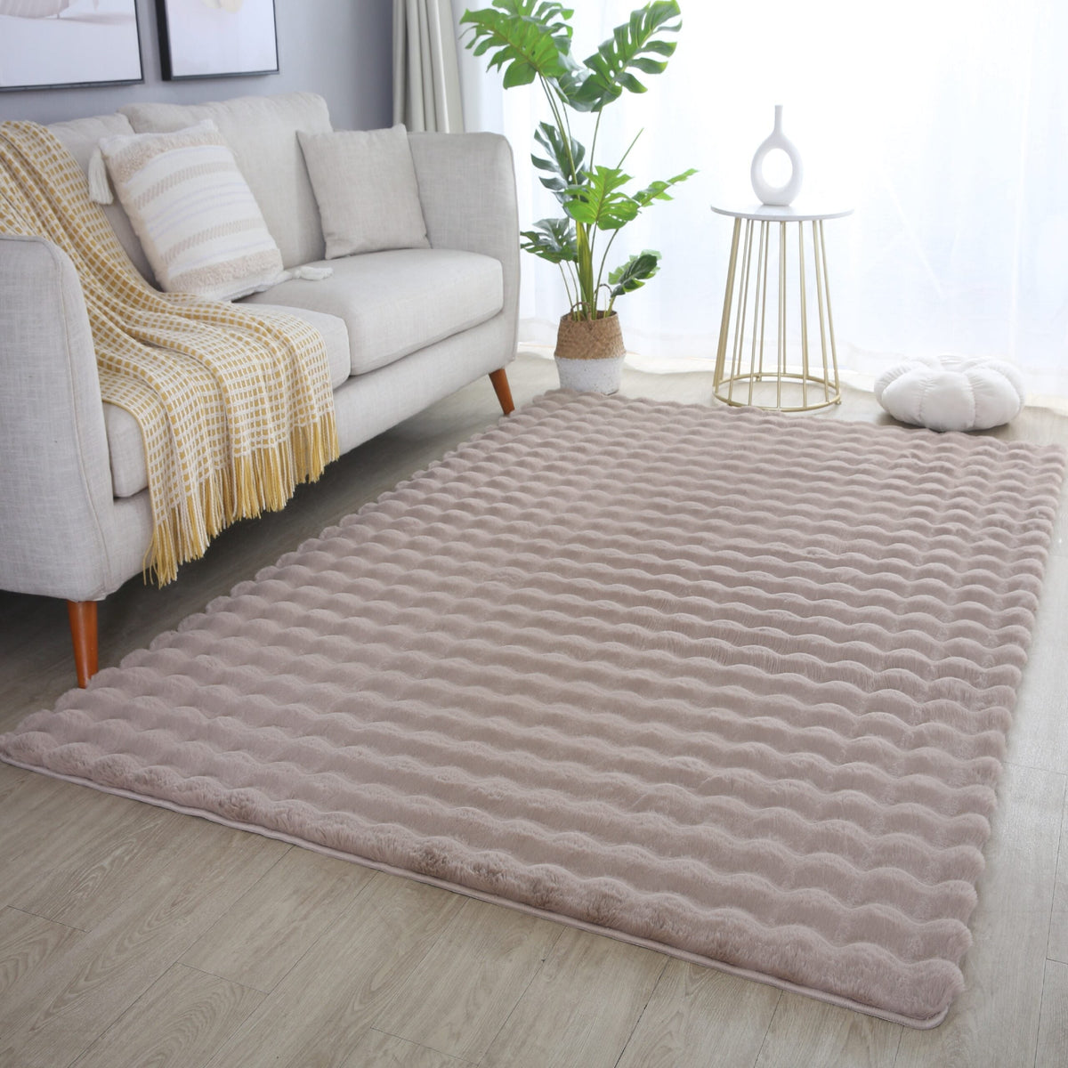 Orbie Bobble Rug