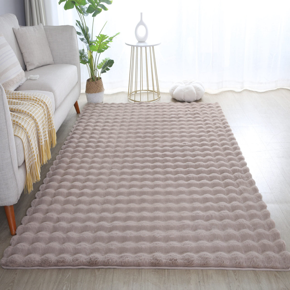 Orbie Bobble Rug