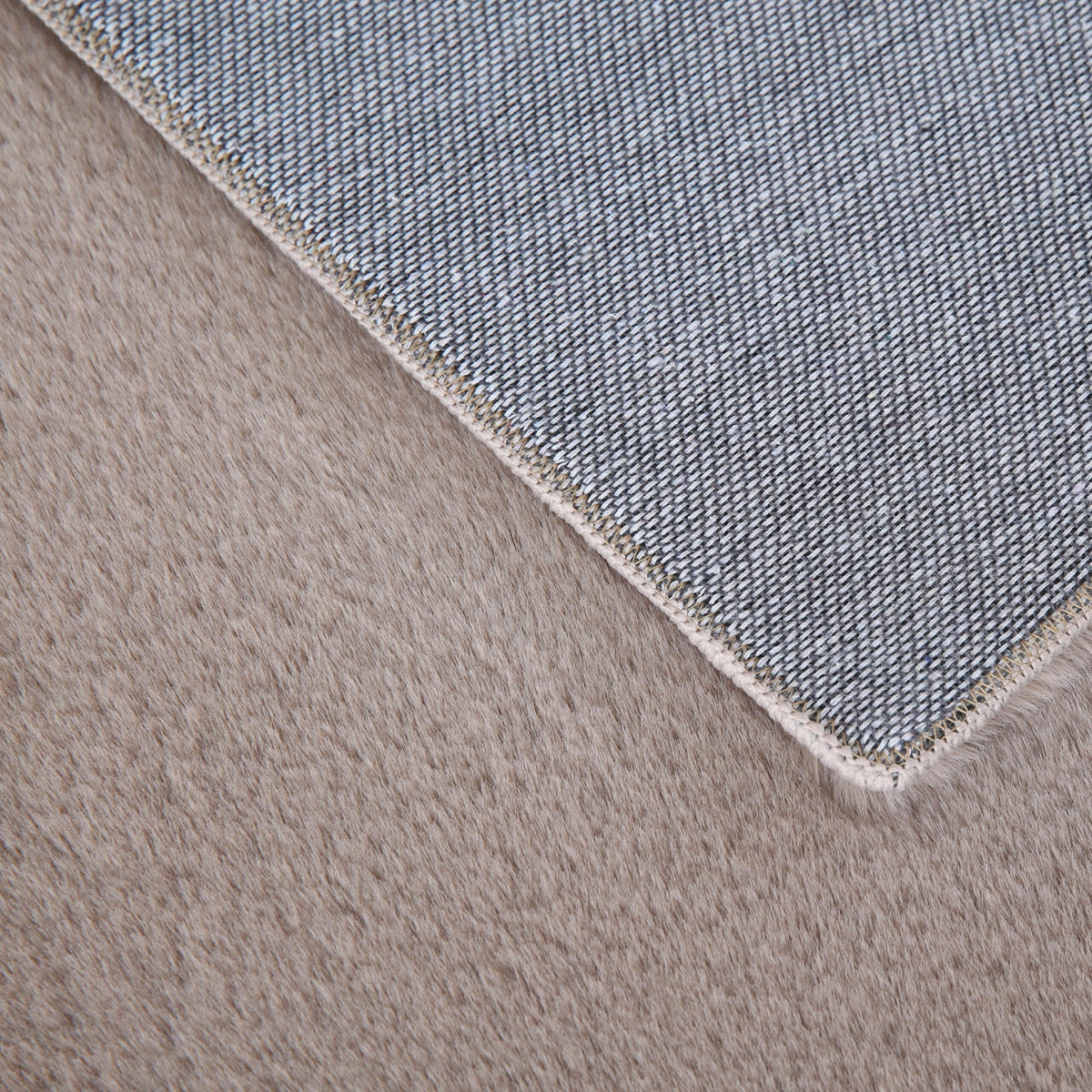 Plushtale Ultra-Soft Fluffy Rug