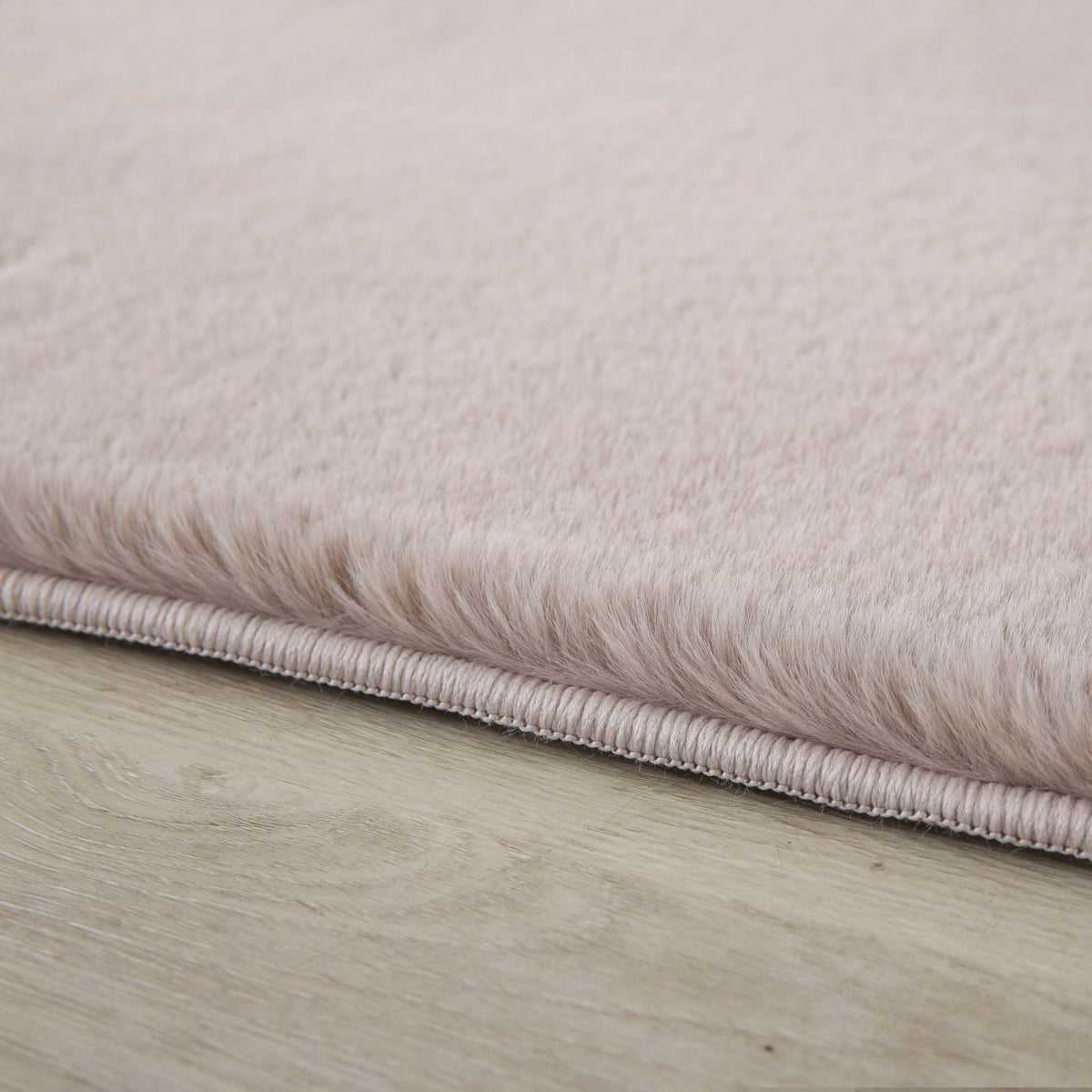 Plushtale Ultra-Soft Fluffy Rug