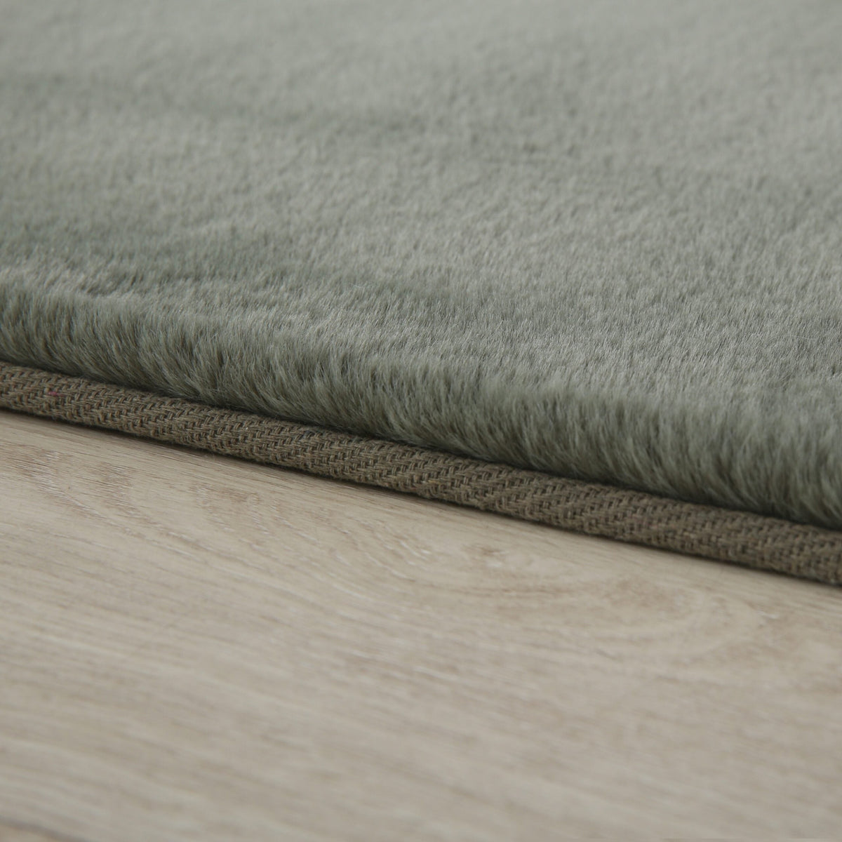 Plushtale Ultra-Soft Fluffy Rug