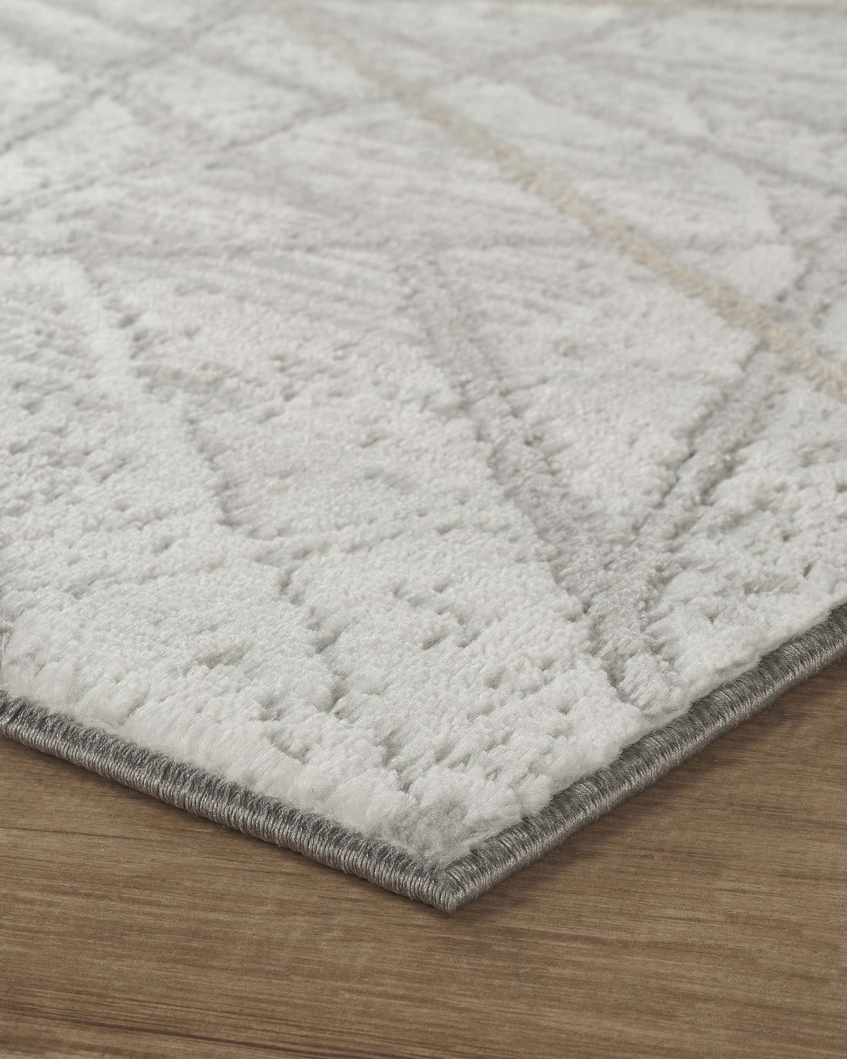 Perla Metallic Abstract Rug - Axis