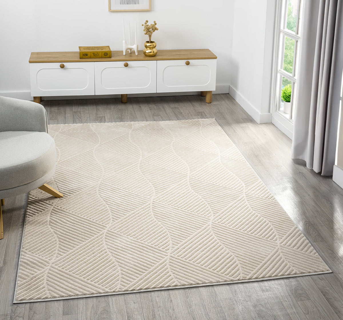 Vellure Textured Geometric Rug - Pyramid