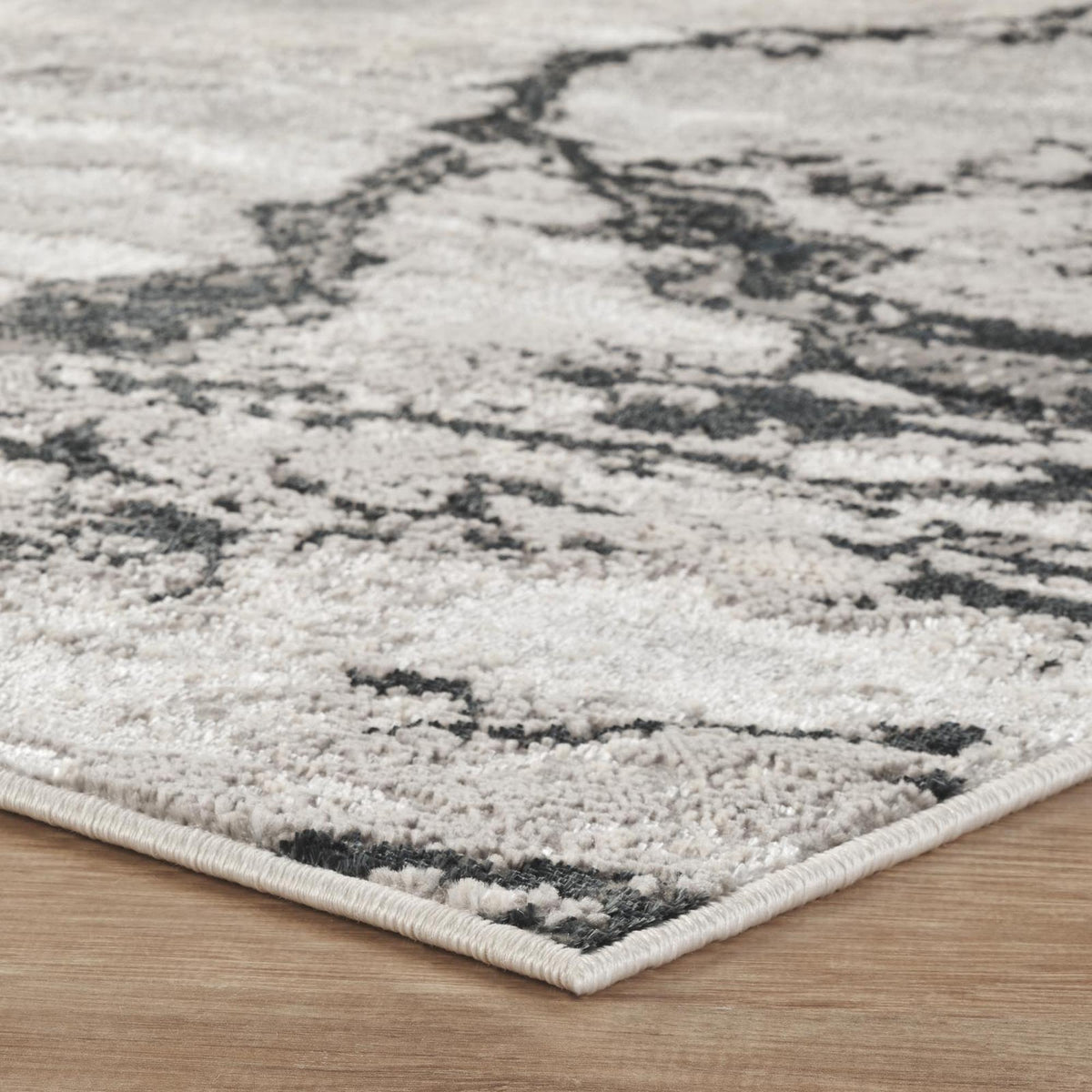 Elysium Metallic Rug - Huracan